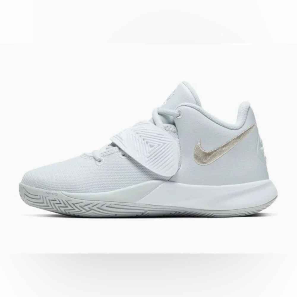 🔥Nike Kyrie Flytrap III White Gold Size 11 BQ3060-007.